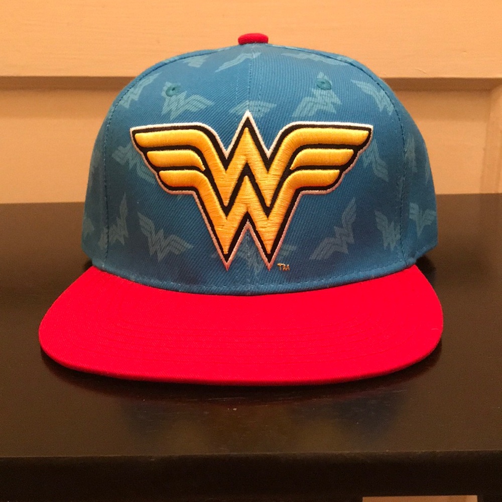 BNWT Wonder Woman SnapBack.